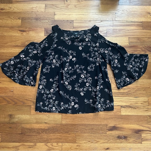 Black Floral Cold Shoulder Blouse - Picture 6 of 10